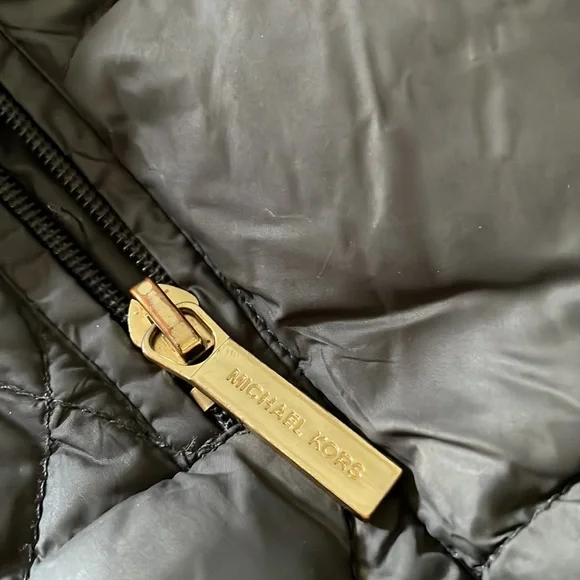 Beautiful Michael Kors dark grey packable down full jacket - Picture 4 of 7